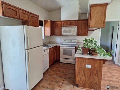 10725 E 35th St unit II, Yuma, AZ 85365 - photo 6