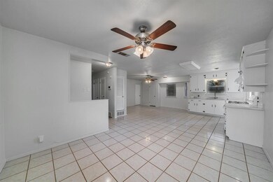 513 E Redbud Dr, Hurst, TX 76053 - photo 7