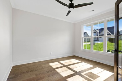 8097 Sir Oliphant Way, Ooltewah, TN 37363 - photo 5