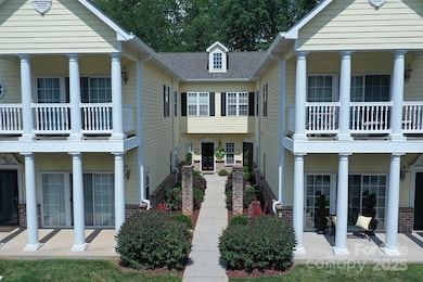 1384 21st Ave NE, Hickory, NC 28601 - photo 4