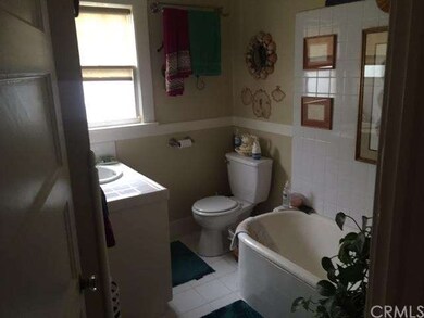 MAIN BATHROOM 3/4 BATH