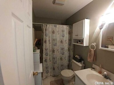 433 North St unit 435, Chittenango, NY 13037 - photo 7