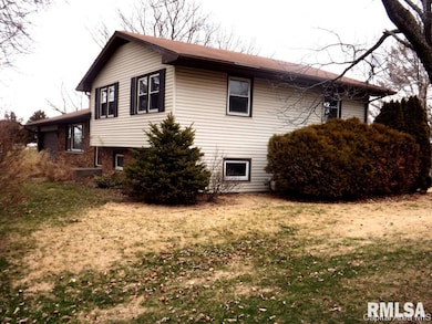 443 Westport Rd, Galesburg, IL 61401 - photo 3