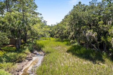 32-web-or-mls-1003 Embassy Row Way Coast