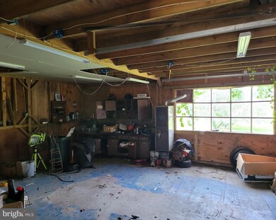 1559 Delta Rd, Felton, PA 17322 - photo 5