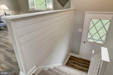 5813 Dale Dr, Sykesville, MD 21784 - photo 3