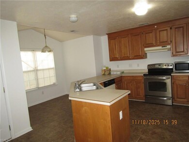304 Bradmere Loop, Newport News, VA 23608 - photo 6