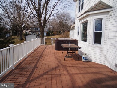 37 Summer Dr, Southampton, PA 18966 - photo 5