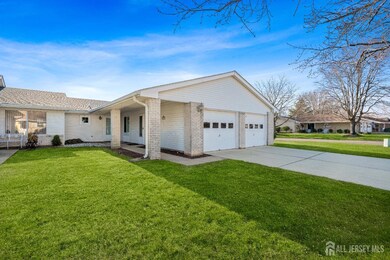 801B Pompton Rd unit B, Monroe Township, NJ 08831 - photo 3