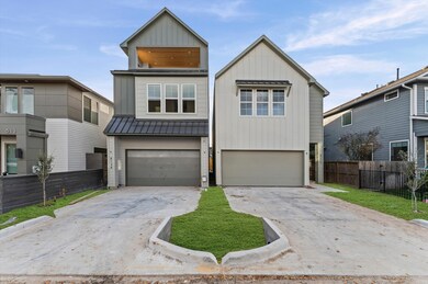 815 Lawrence St, Houston, TX 77007 - photo 2