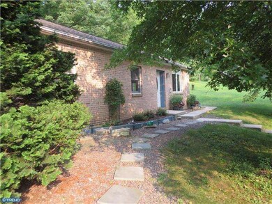 88 Hickory Rd, Mohnton, PA 19540 - photo 3