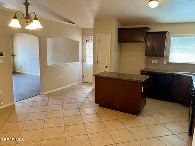 14413 Desert Ocotillo Dr, Horizon City, TX 79928 - photo 7