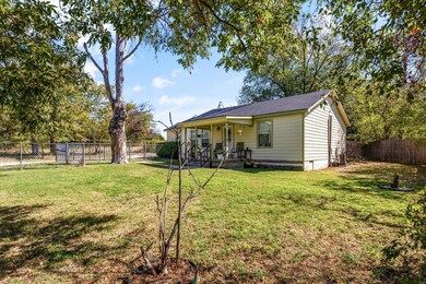 711 W Park Ave, Weatherford, TX 76086 - photo 4