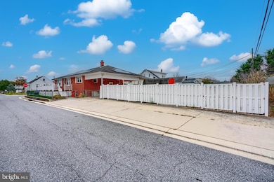 3118 Lynch Rd, Sparrows Point, MD 21219 - photo 6