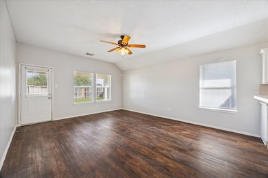 448 Sandstone Creek Ln, Dickinson, TX 77539 - photo 2