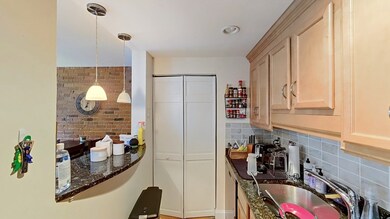 78 Gainsborough St unit 203E, Boston, MA 02115 - photo 6