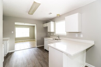 4550 Cedargreen Cove, Memphis, TN 38128 - photo 7