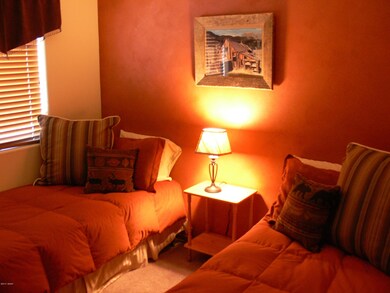 Round UP 2 Bdrm.JPG