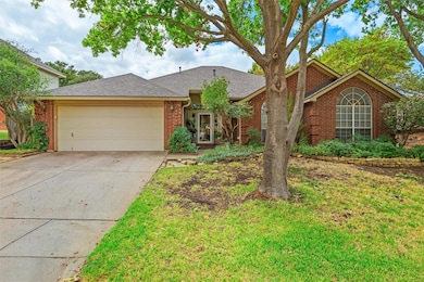 7909 Woodland Dr, North Richland Hills, TX 76182 - photo 2