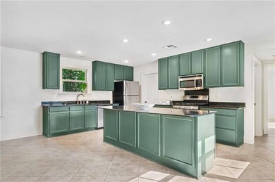 213 W 15th Ave, Covington, LA 70433 - photo 3