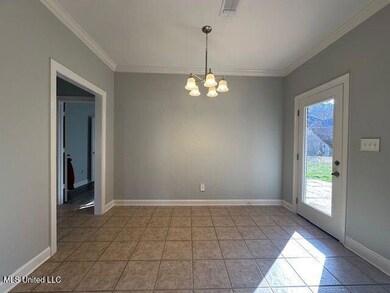 201 pecan eat in kitchen area