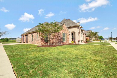 504 Bayou Parc, Corner Lot