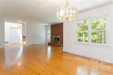 85 Charlyn Dr, Asheville, NC 28803 - photo 6