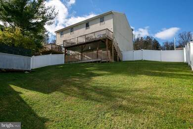 427 Grove Ave, Mohnton, PA 19540 - photo 4