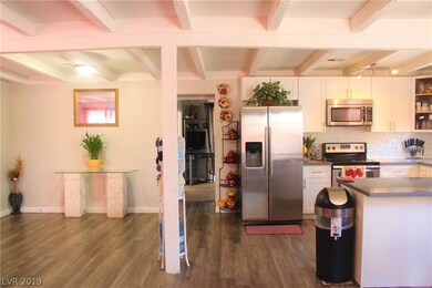 Nice laminate flooring with newer carpet