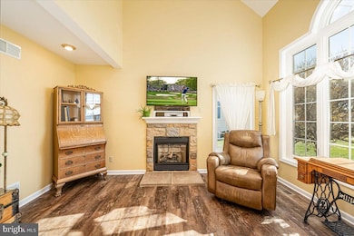 908 Poplar St unit 11, Hanover, PA 17331 - photo 6