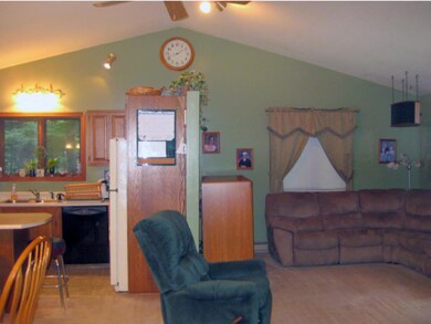 209 Carriage Hill Rd, Brattleboro, VT 05301 - photo 7