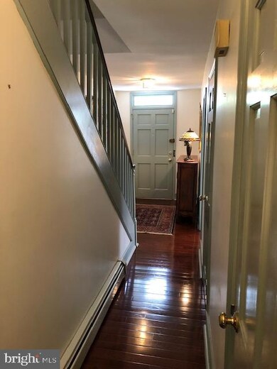 41 E 4th St, New Castle, DE 19720 - photo 5