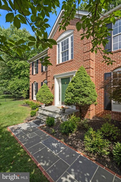 6 Pissaro Ct, North Potomac, MD 20878 - photo 5