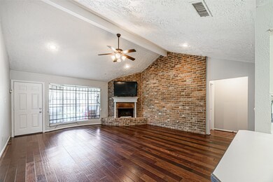 6807 Cloud Swept Ln, Houston, TX 77086 - photo 5