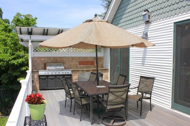 716 Holmdel Rd, Holmdel, NJ 07733 - photo 6