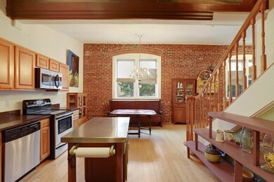 32 Providence St unit 8, Worcester, MA 01604 - photo 3