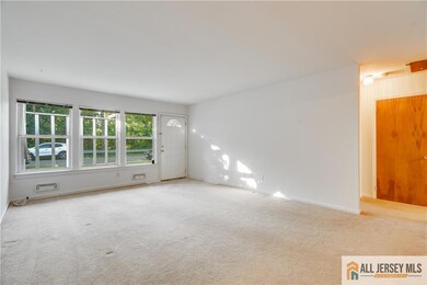10 New Rd unit 3, Kendall Park, NJ 08824 - photo 4
