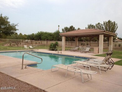 81 S Criss Place, Chandler, AZ 85226 - photo 2
