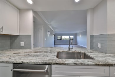 The Pinnacle unit 603, Tampa, FL 33611 - photo 6
