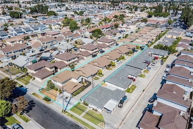 9523 Cedar St, Bellflower, CA 90706 - photo 2