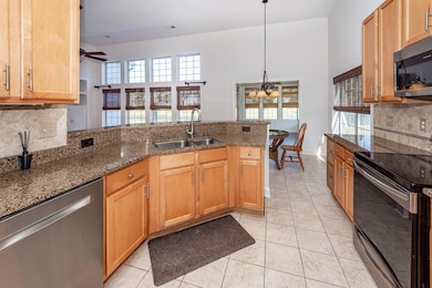 2061 Bancroft Ln, Mount Pleasant, SC 29466 - photo 7