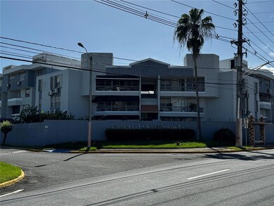 COND. Chalets de San Fernando unit 1901, Carolina, PR 00985 - photo 2