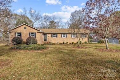 1419 Marlwood Cir, Charlotte, NC 28227 - photo 2