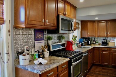 88 Cox St, Hudson, MA 01749 - photo 4