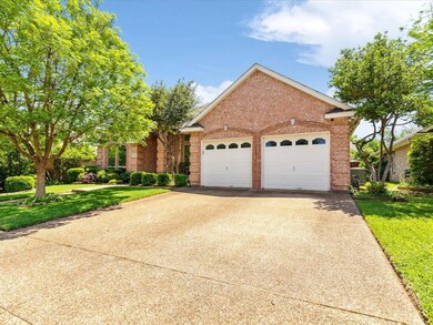 2724 Holly Brook Ct, Bedford, TX 76021 - photo 2