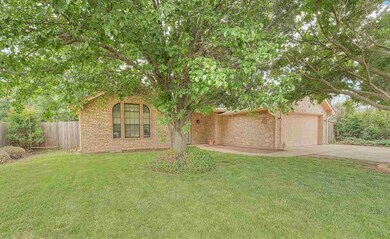 608 Auba Jane Cir, Cache, OK 73527 - photo 2