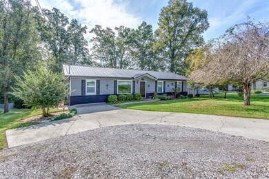 001181003-2-8221BrokenRockLnKnoxvilleTN-