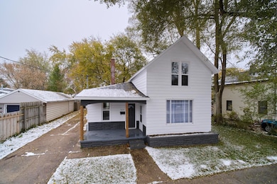 1211 23rd St Photo 5