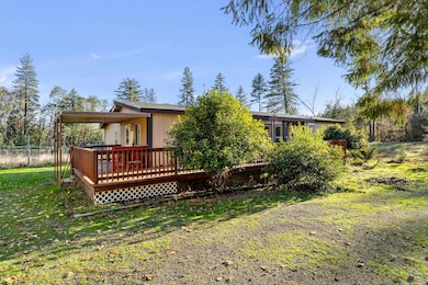 1867 Draper Valley Rd, Selma, OR 97538 - photo 4