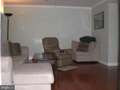 15 Canterbury Square unit 302, Alexandria, VA 22304 - photo 3
